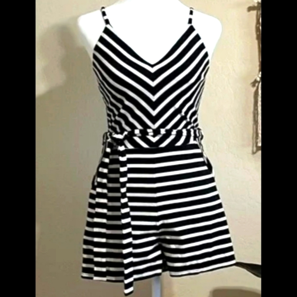 Romper NWOT size Large